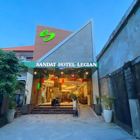Sandat Hotel Legian Экстерьер фото